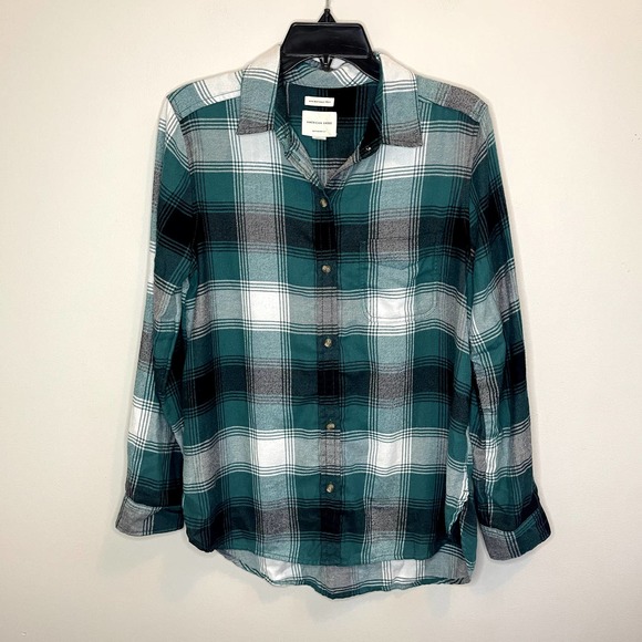 American Eagle Outfitters Tops - American Eagle AE Boyfriend Fit Ahh-Mazingly Soft Flannel Button Up Plaid Medium